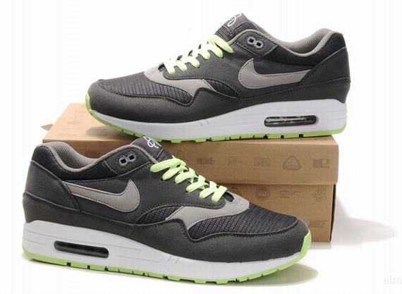 Nike Air Max 87 Baskets Nike Shoes Magasin